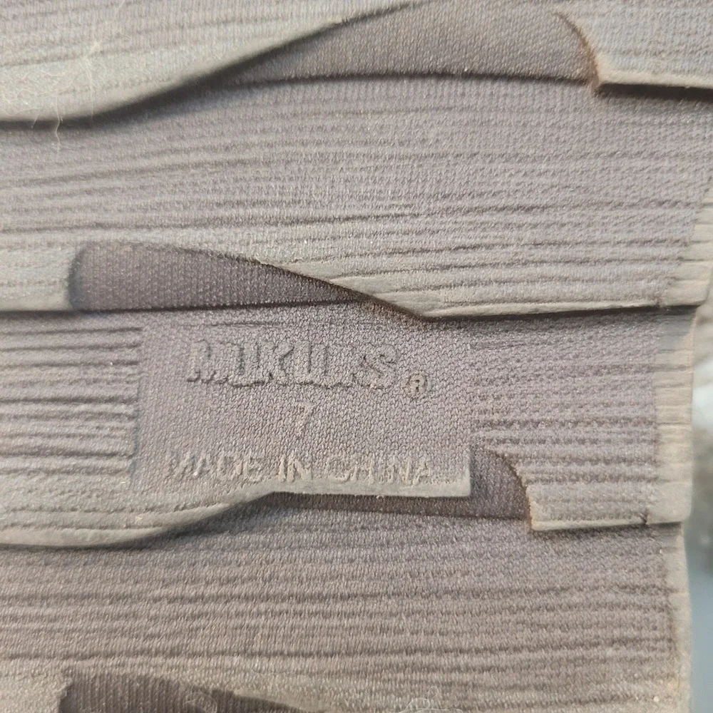 MUK LUKS‎ Knit Boots Women Size 7 Fair Isle Snowflake Taupe Button Tall Sherpa
